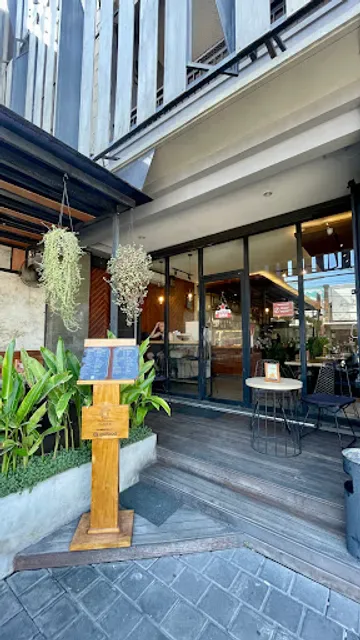 C-Café Jimbaran