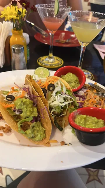 Cachos Bingin Mexican Restaurant