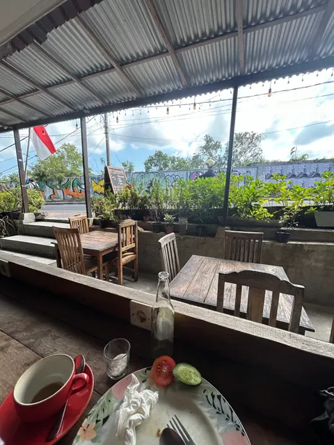 Cempaka cafe and Homestay