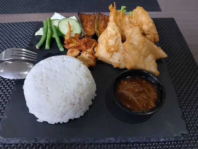 Circle Point Vegan Eatery