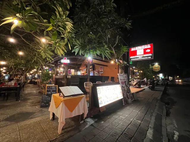 Cockatoo International Bar & Restaurant Nusa Dua