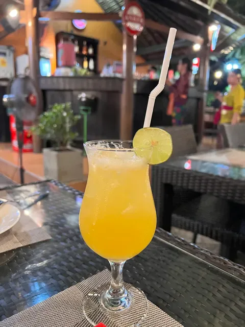 Cockatoo International Bar & Restaurant Nusa Dua