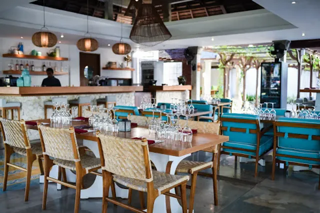 Colabo Cafe - Breakfast and Brunch Spot
