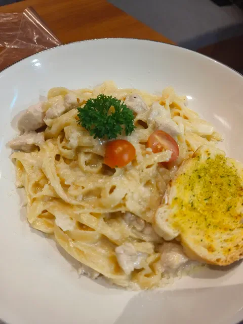 D'jali Cafe & Eatery