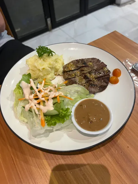 D'jali Cafe & Eatery