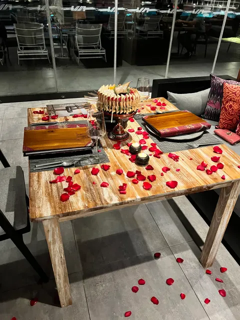 Double Ikat Restaurant