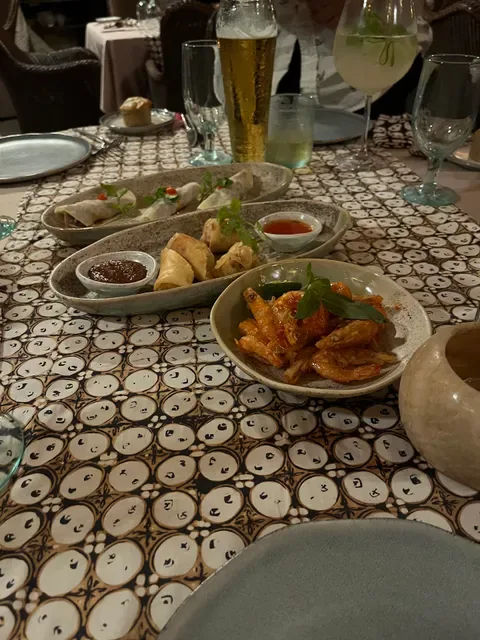 Dugong Restaurant, Bar & Lounge