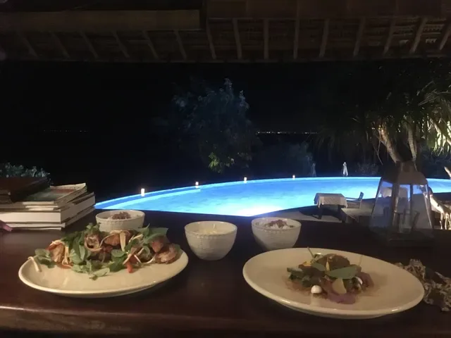 Dugong Restaurant, Bar & Lounge