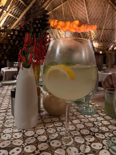 Dugong Restaurant, Bar & Lounge
