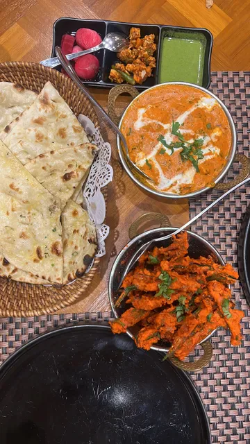 Ganesha Ek Sanskriti Ayodya Resort - Traditional Indian Cuisine & Bar
