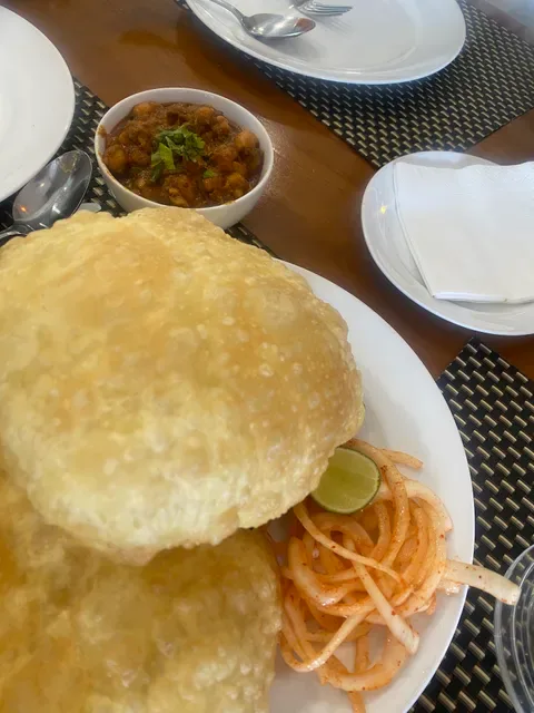 Ganesha Ek Sanskriti Ayodya Resort - Traditional Indian Cuisine & Bar