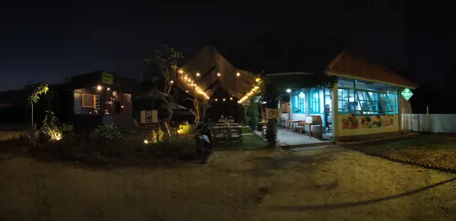 Garden 77 Foodcourt