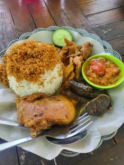 Garden 77 Foodcourt