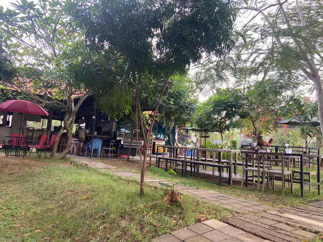 Garden 77 Foodcourt