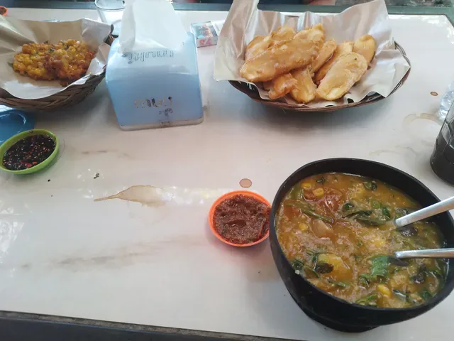 Garden 77 Foodcourt