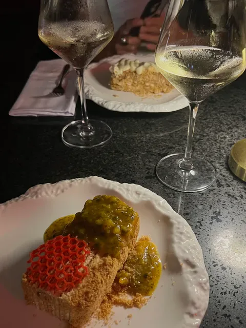HEDONIST SPACE restaurant | lounge | bar