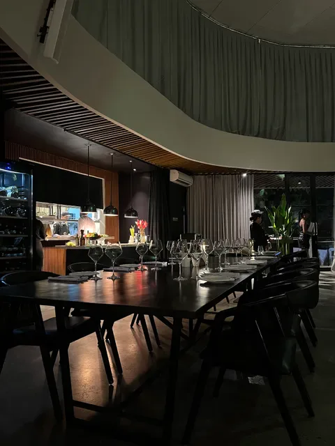 HEDONIST SPACE restaurant | lounge | bar