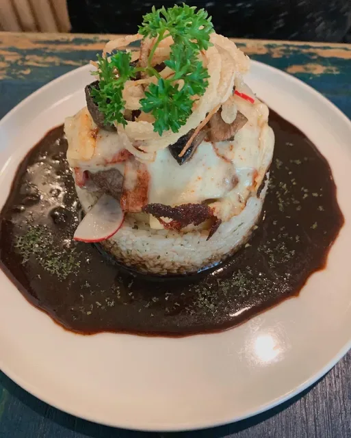 He'enalu Cafe And Resto