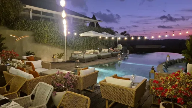 Hidden Gem Uluwatu - Restaurant & Wine Lounge