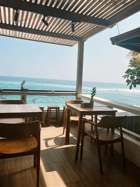 JIMMY BEACH CAFE