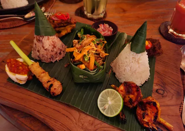 Kayumanis Resto Jimbaran
