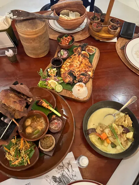 Kayumanis Resto Jimbaran