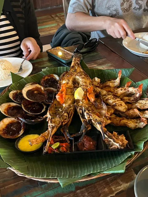 Kenja Ikan Bakar & Seafood