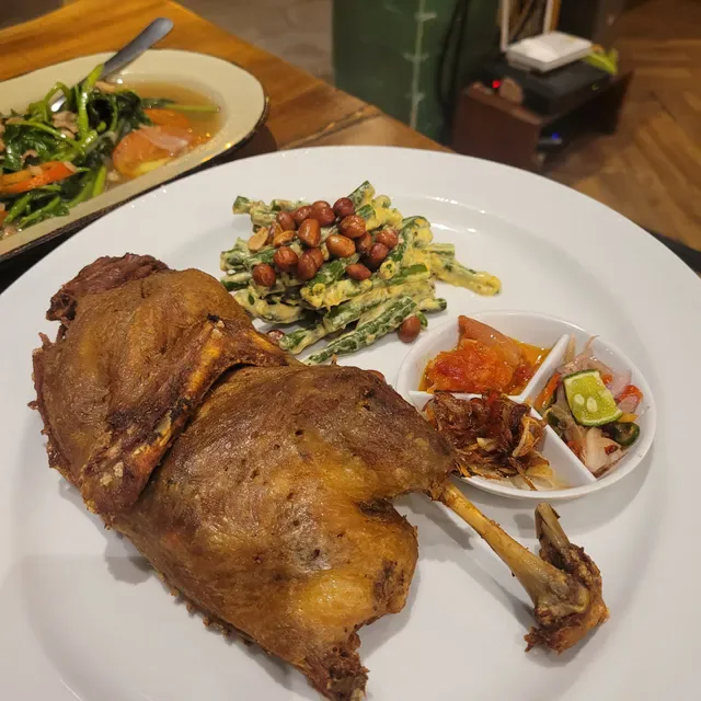 Kenja Ikan Bakar & Seafood