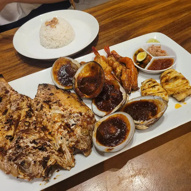 Kenja Ikan Bakar & Seafood