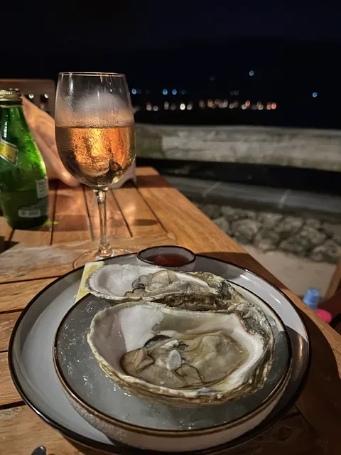 Kisik Seafood Bar and Grill