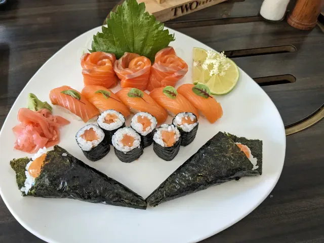 Kizuna Teppanyaki & Japanese Restaurant
