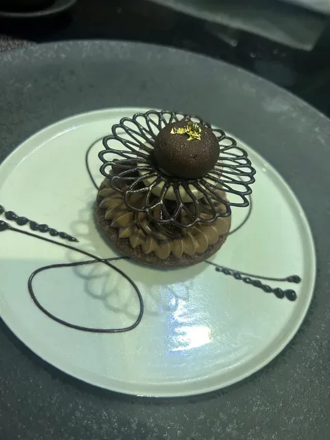 Koral: Bali’s First Aquarium Restaurant