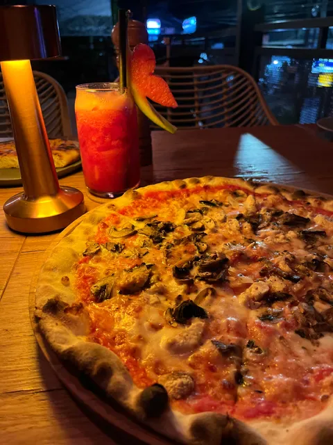 Lit Pizza