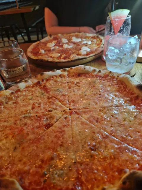Lit Pizza
