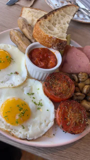 Lucid Cafe Bali