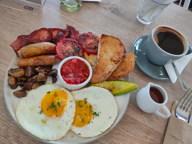 Lucid Cafe Bali