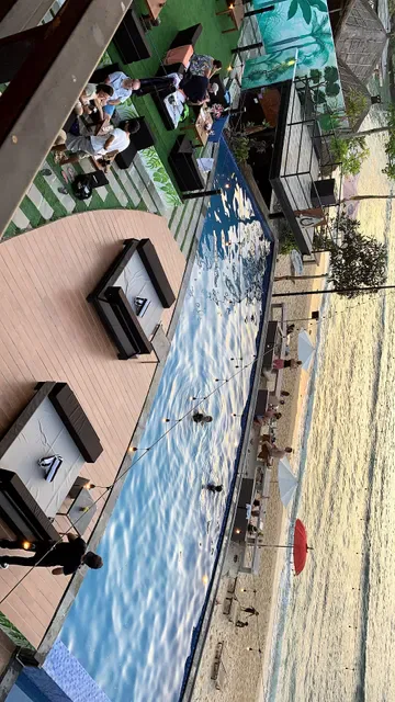 Lucky Wins Beach Lounge