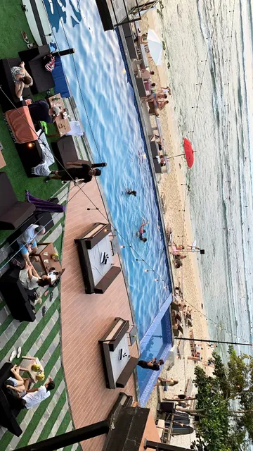 Lucky Wins Beach Lounge