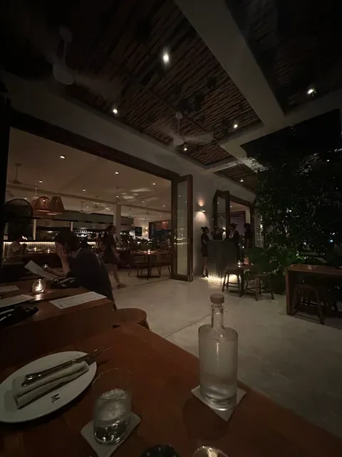 MASONRY. Restaurant Uluwatu