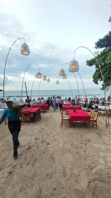 Made Bagus Cafe Jimbaran