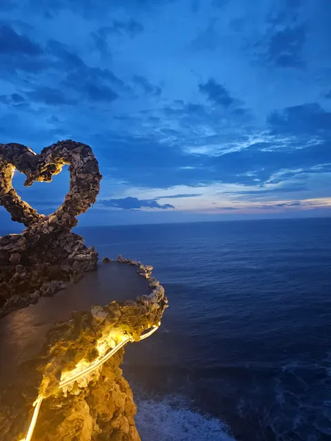 Malini Uluwatu - SEAFOOD & SUNSET