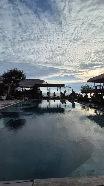 Malini Uluwatu - SEAFOOD & SUNSET