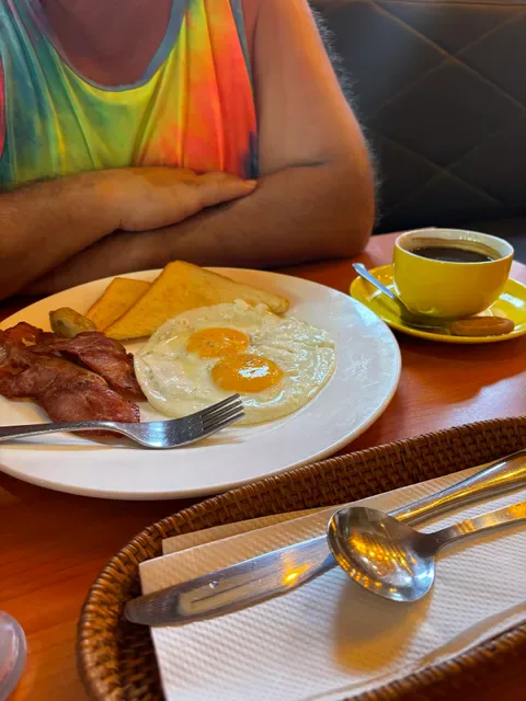 MAMA KRISNA 2 - COFFEE & KITCHEN, BREAKFAST, LUNCH & DINNER