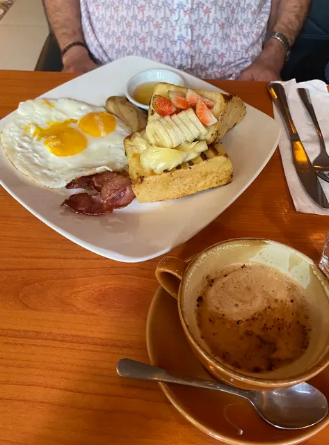 MAMA KRISNA 2 - COFFEE & KITCHEN, BREAKFAST, LUNCH & DINNER