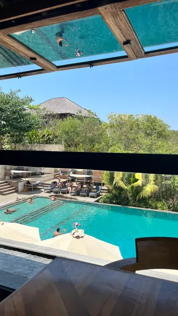 Mana Uluwatu Restaurant & Bar