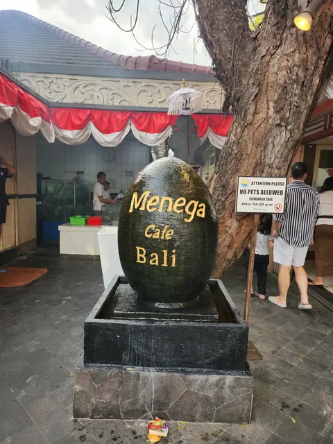 Menega Cafe