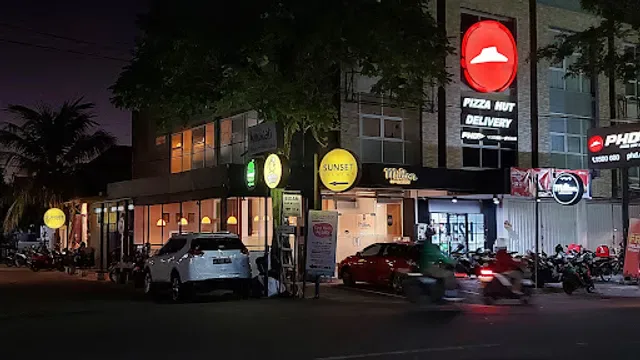 Milton Café
