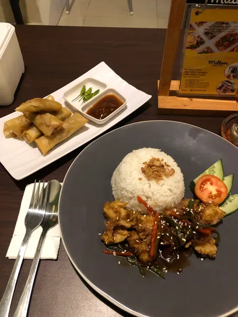 Milton Café