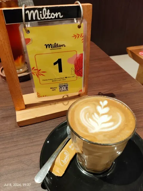 Milton Café