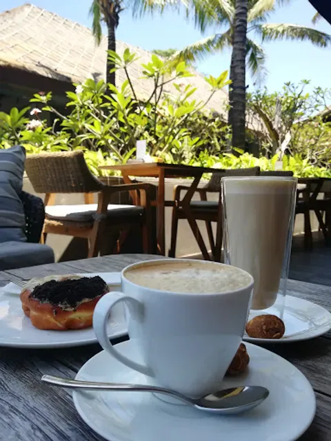 Mövenpick Café